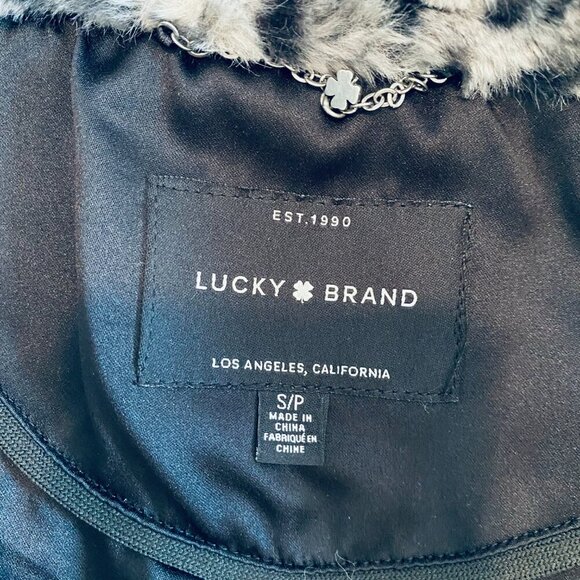 Lucky Brand grey faux fur cheetah print bomber jacket Womens Small animal soft - Picture 9 of 11